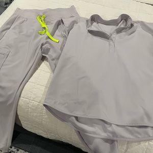 Figs. Medium Rafaela top, medium petite Zamora jogger